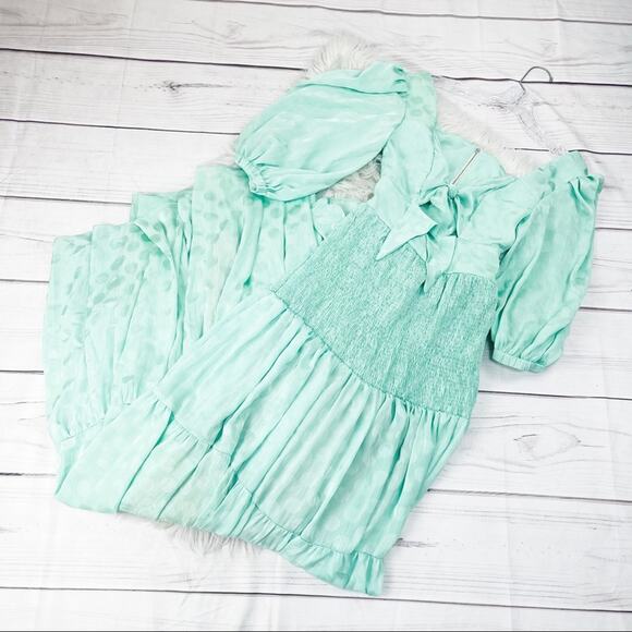 PatBo Women's Satin Dot‎ Ruched Barrel cuff Maxi Dress in Green Size 2 - Picture 3 of 6